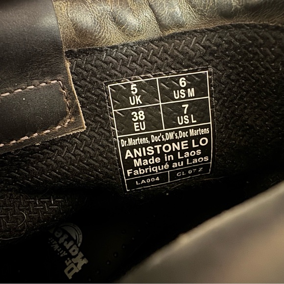 Dr. Martens Anistone Lo - Picture 6 of 6